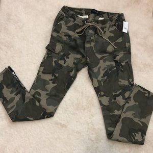 Pacsun camo joggers